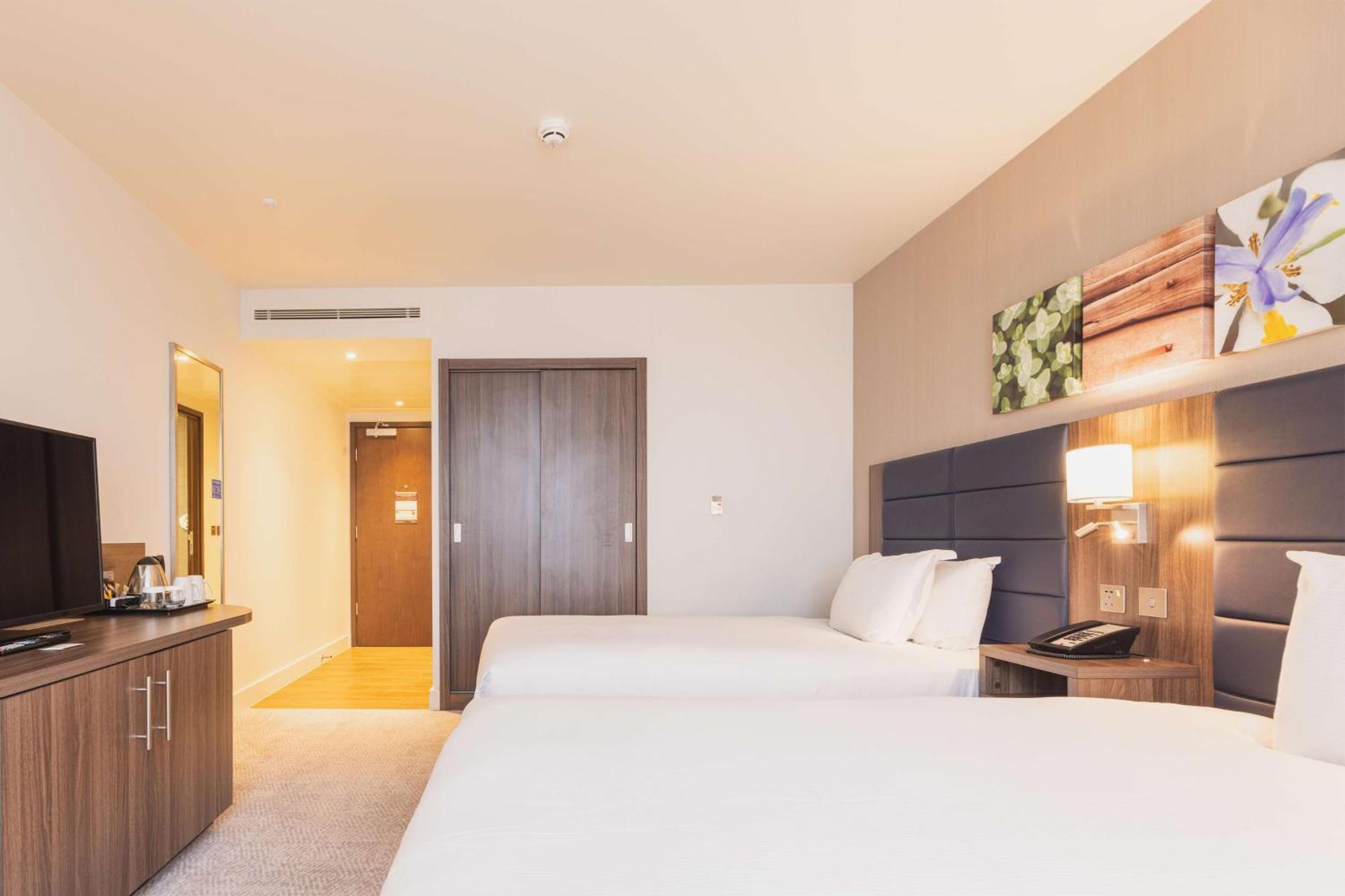 Hilton Garden Inn Birmingham Airport Uk بيكينهيل المظهر الخارجي الصورة
