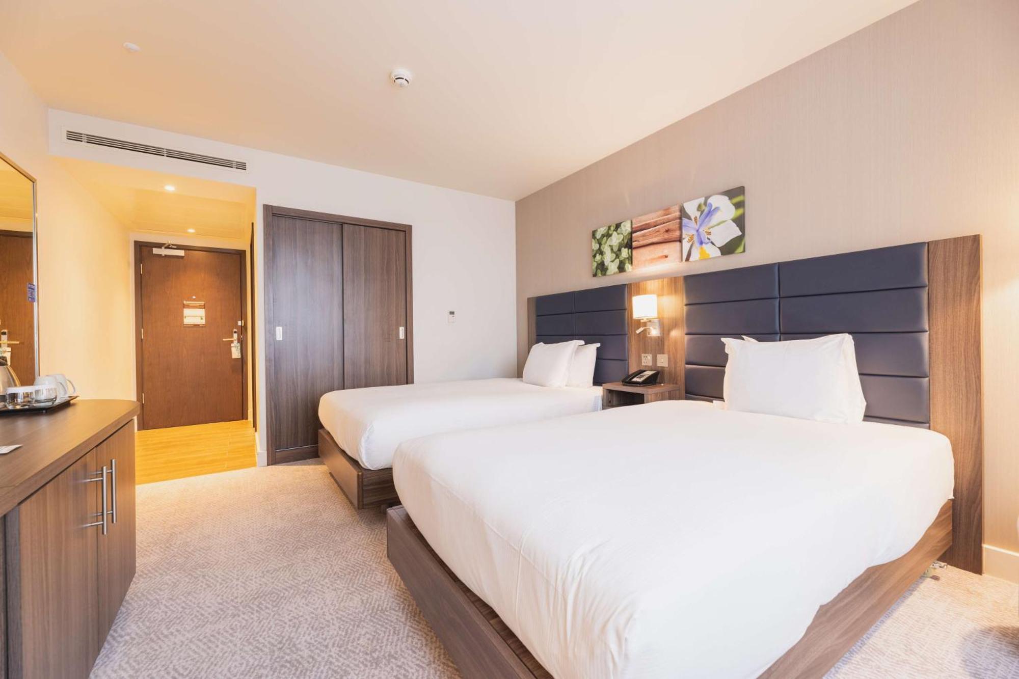Hilton Garden Inn Birmingham Airport Uk بيكينهيل المظهر الخارجي الصورة